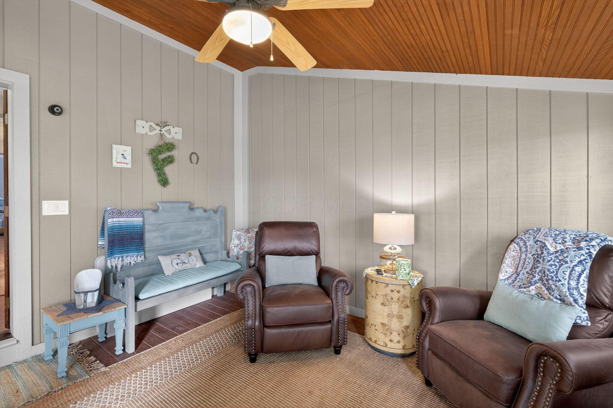 2717 Darling Road
