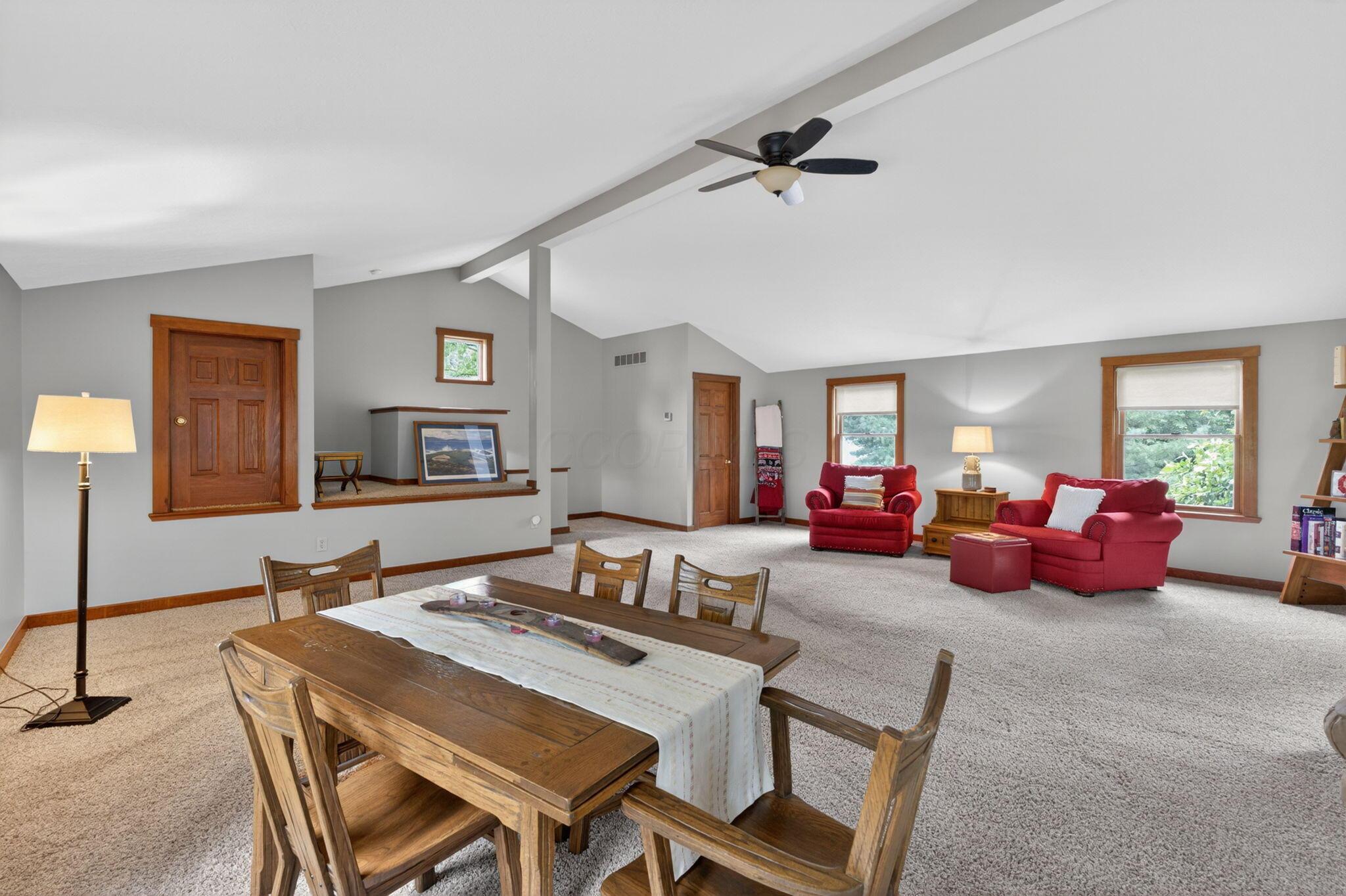 2717 Darling Road