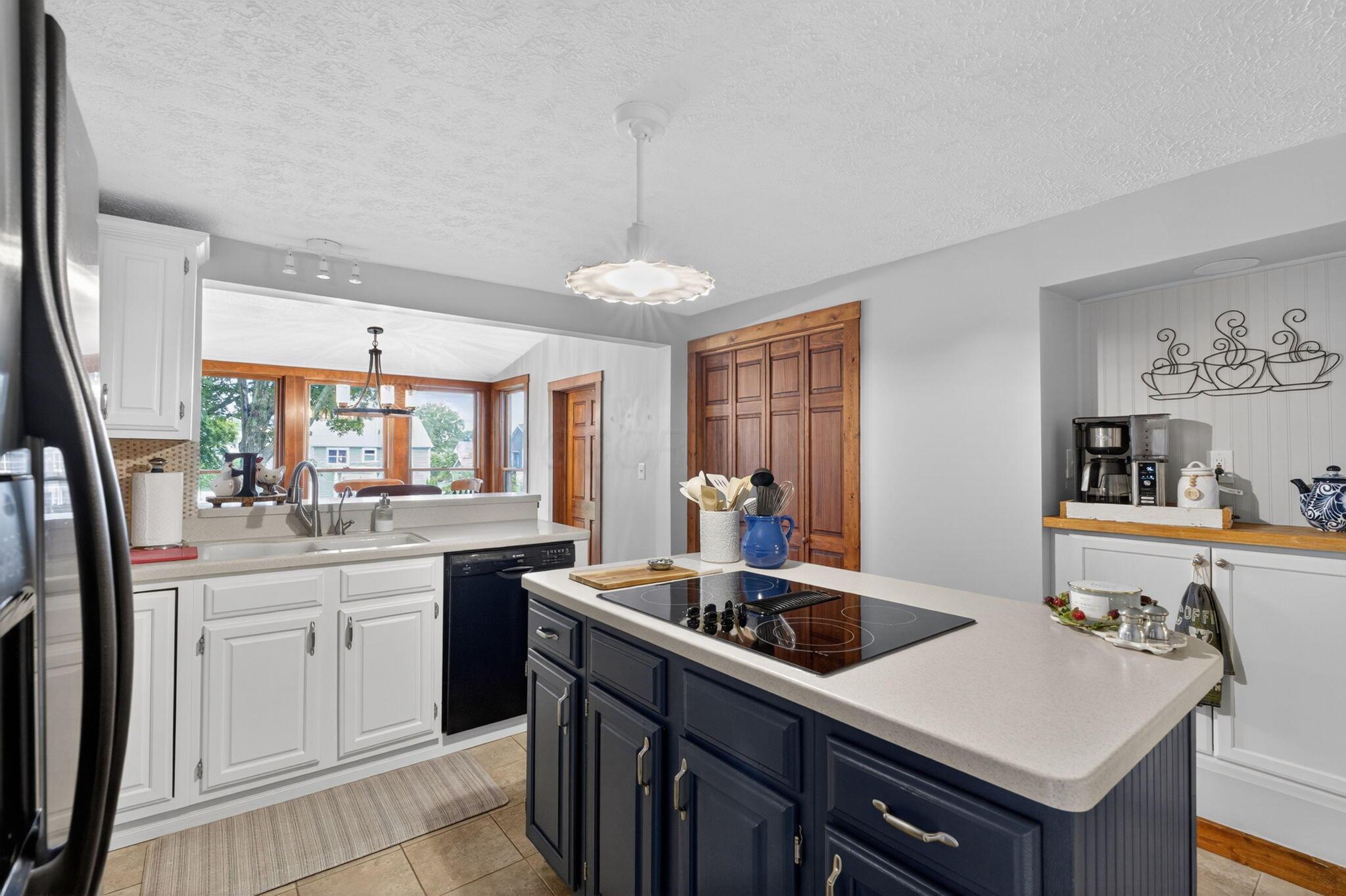2717 Darling Road