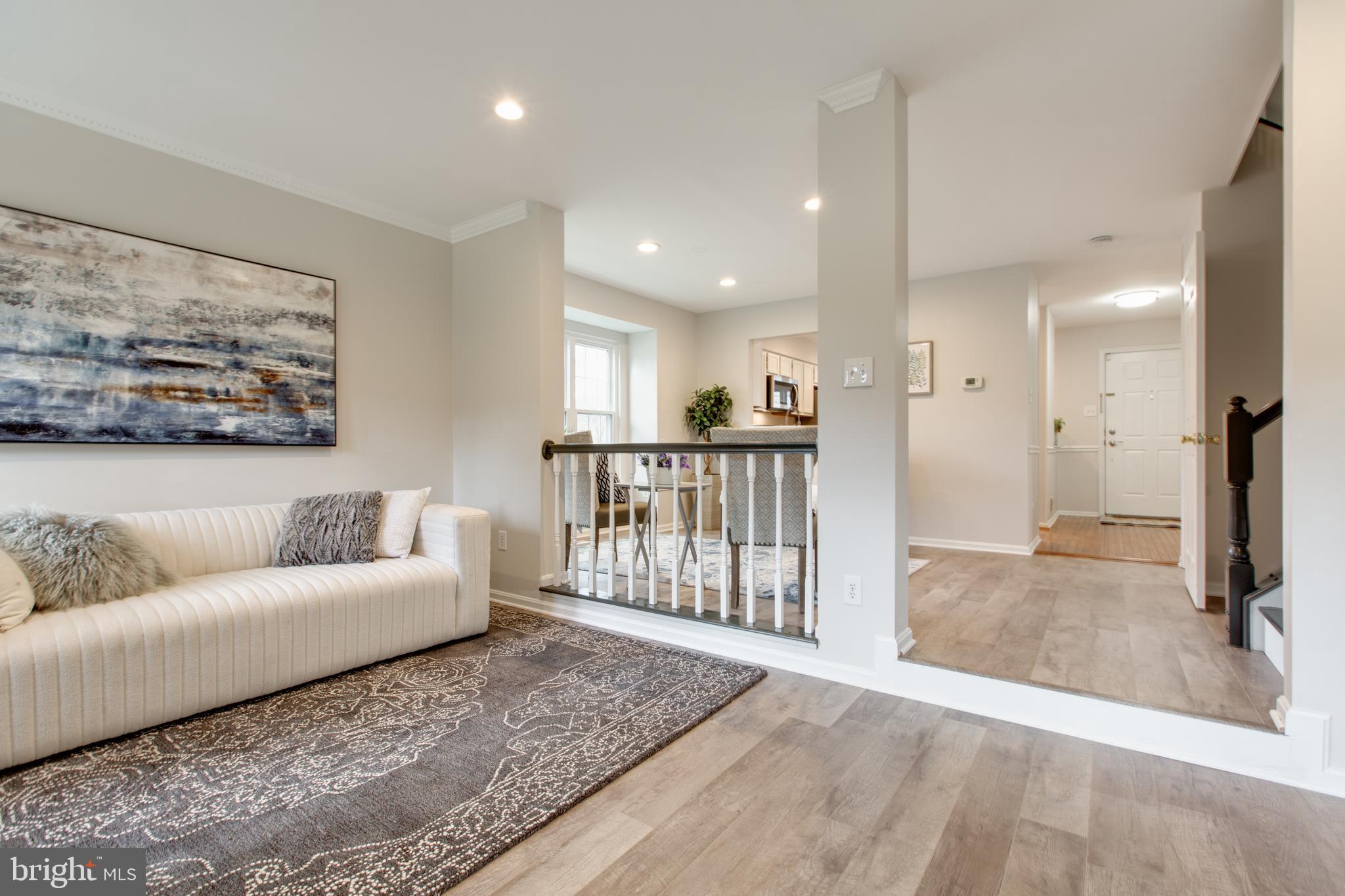 551 GREENCREST LANE 11