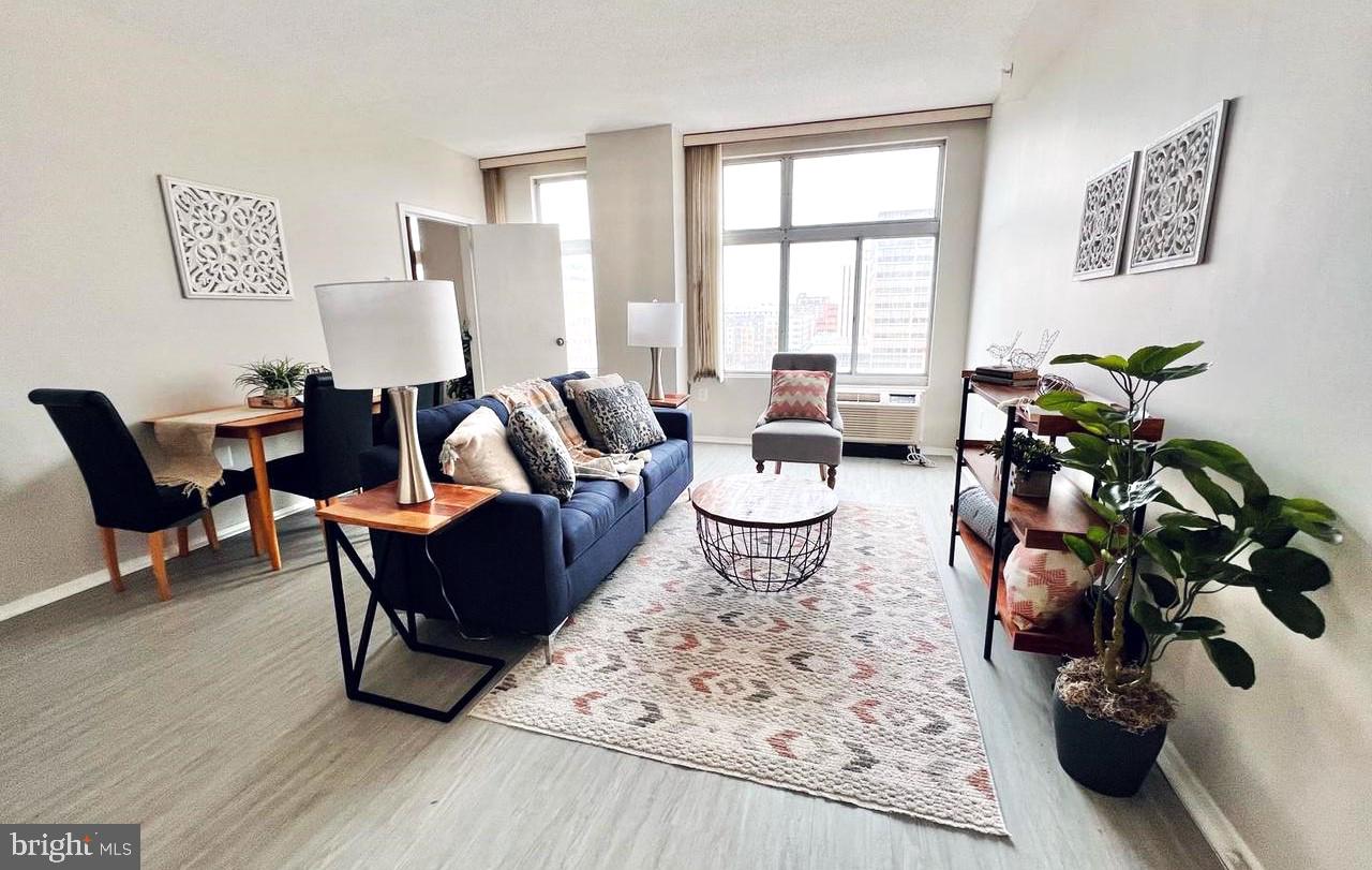 28 ALLEGHENY AVENUE 805