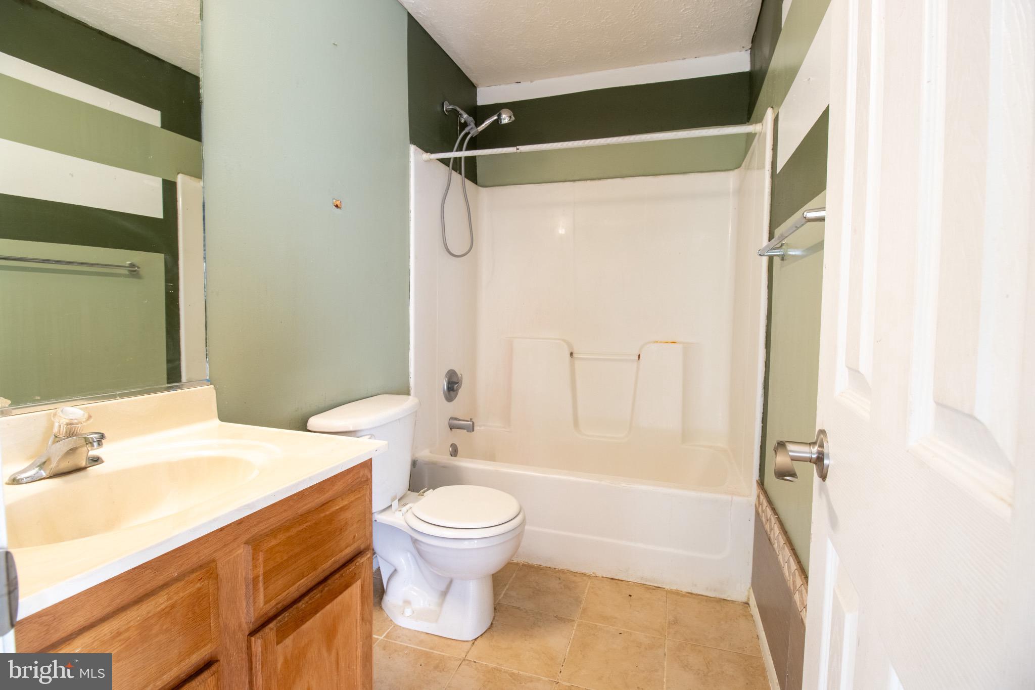 5709 NIGHT SERGEANT COURT