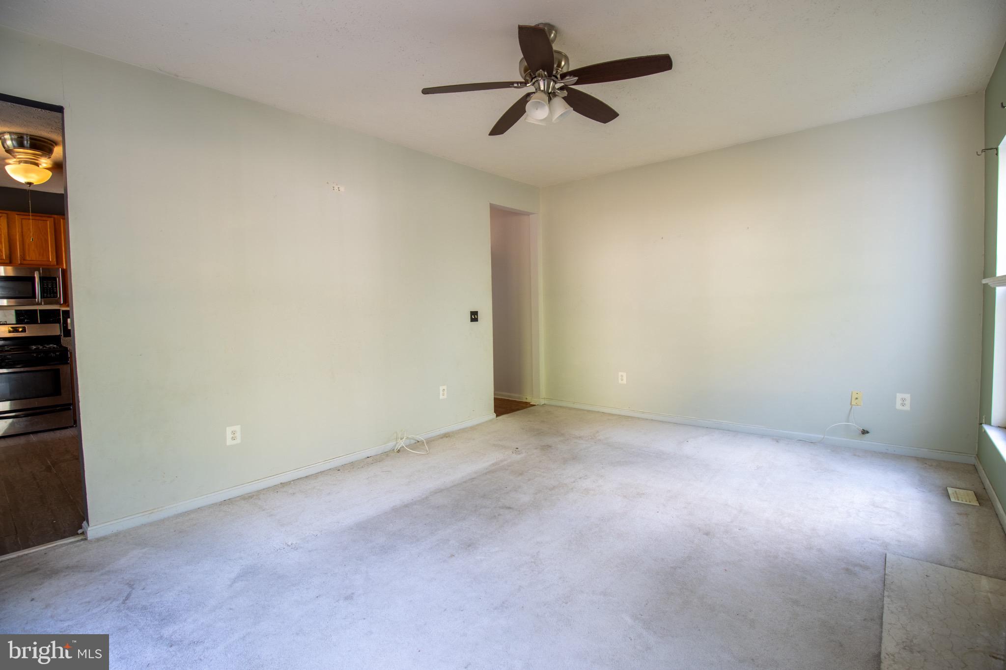 5709 NIGHT SERGEANT COURT