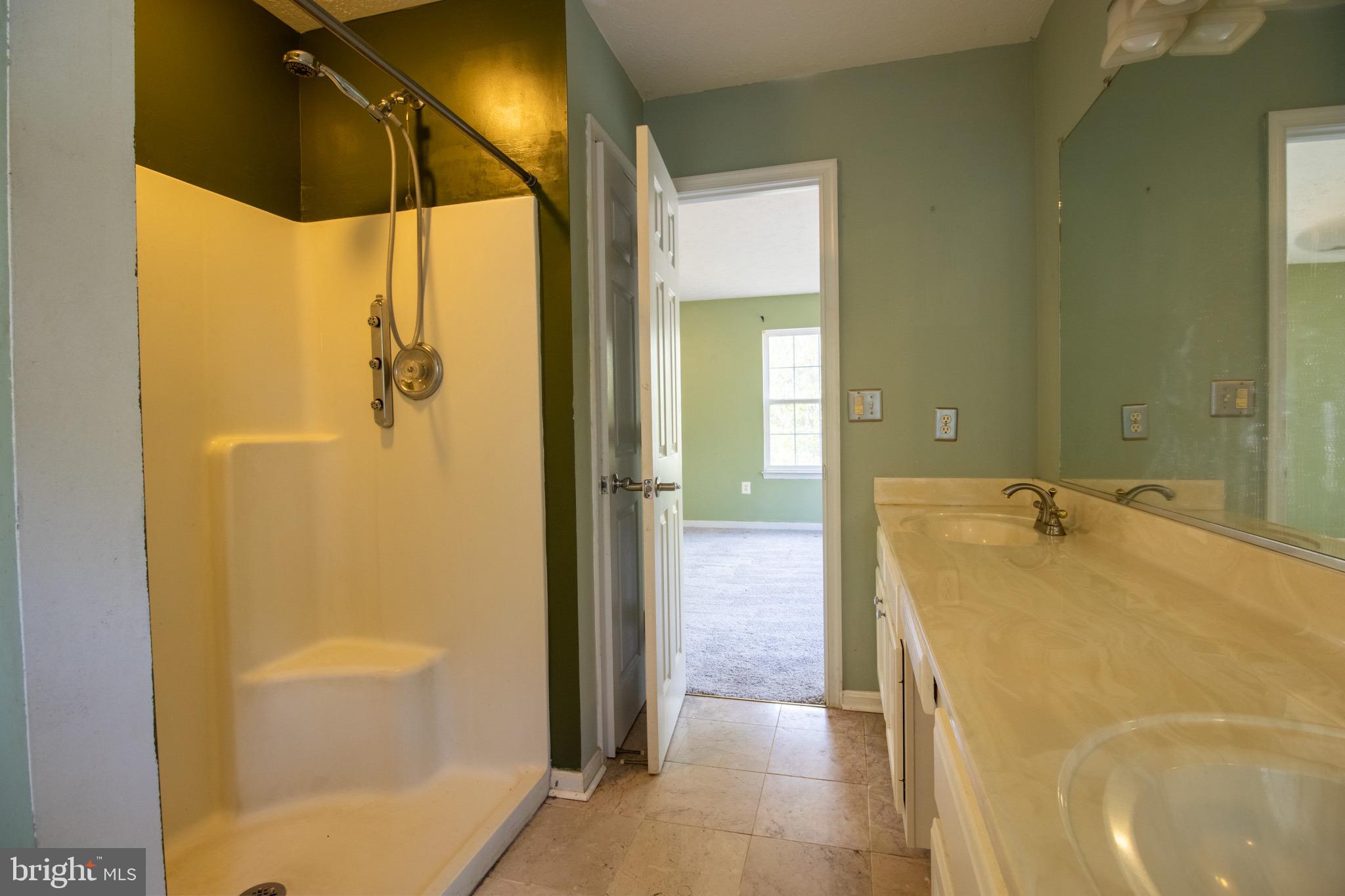 5709 NIGHT SERGEANT COURT