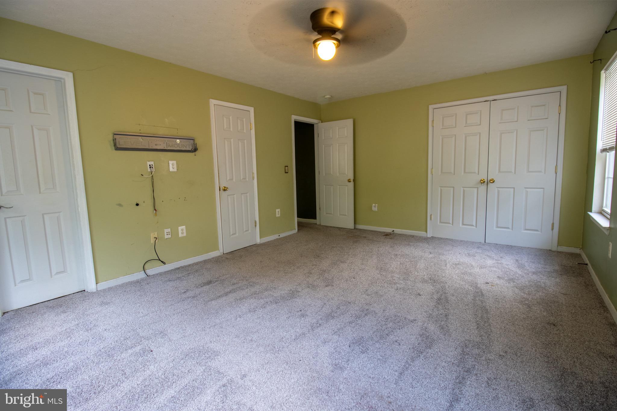 5709 NIGHT SERGEANT COURT