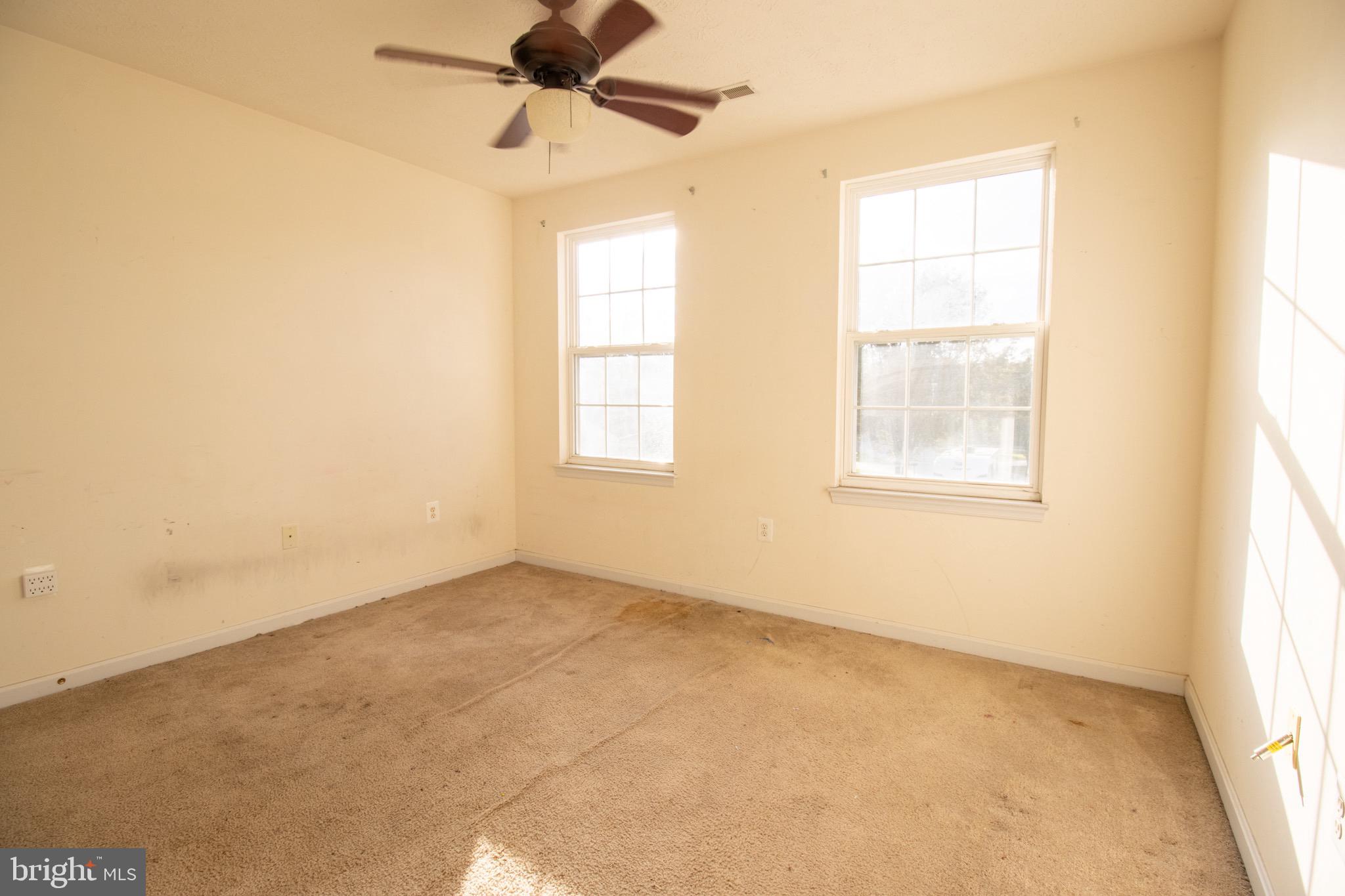 5709 NIGHT SERGEANT COURT