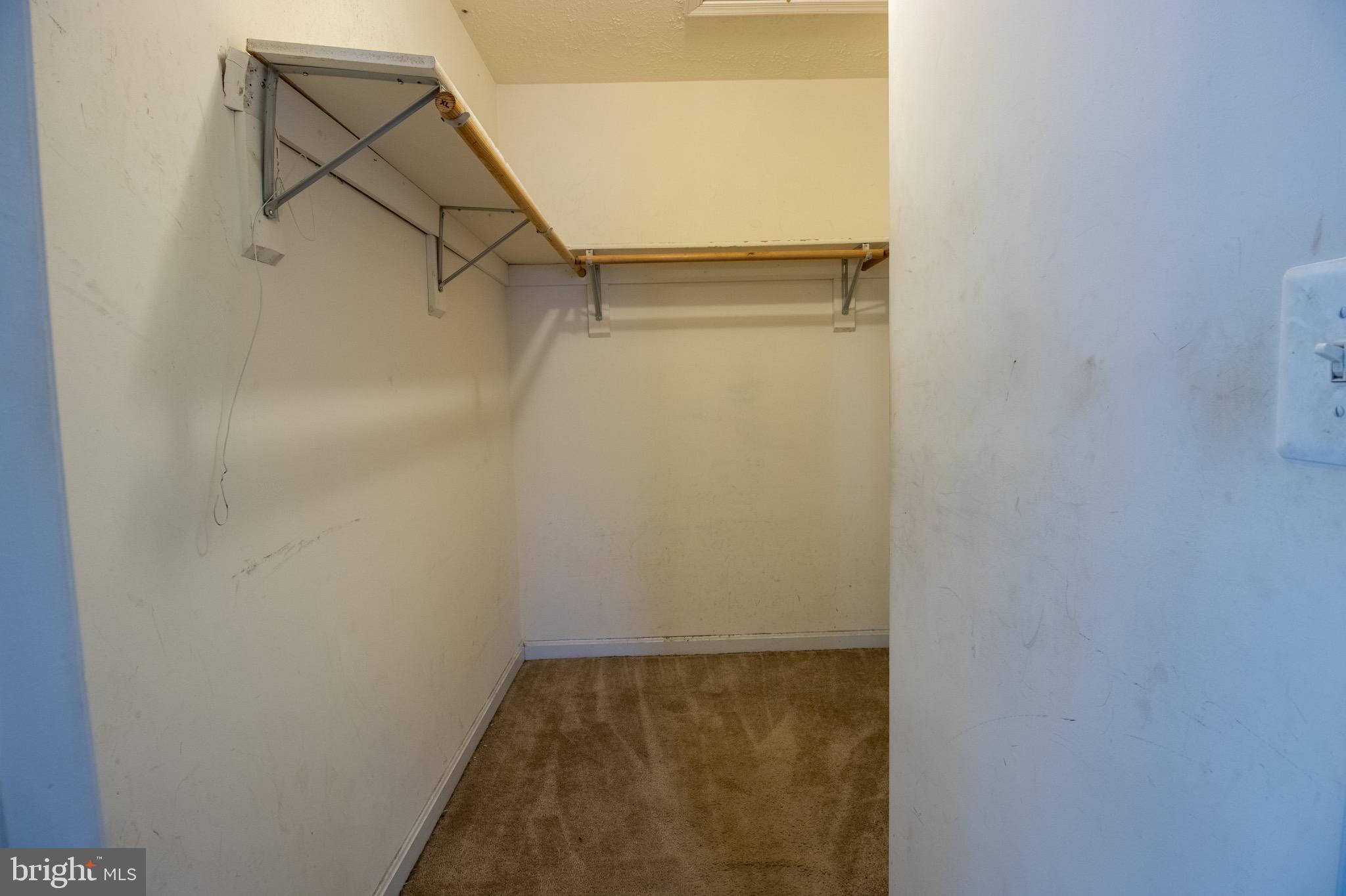 5709 NIGHT SERGEANT COURT