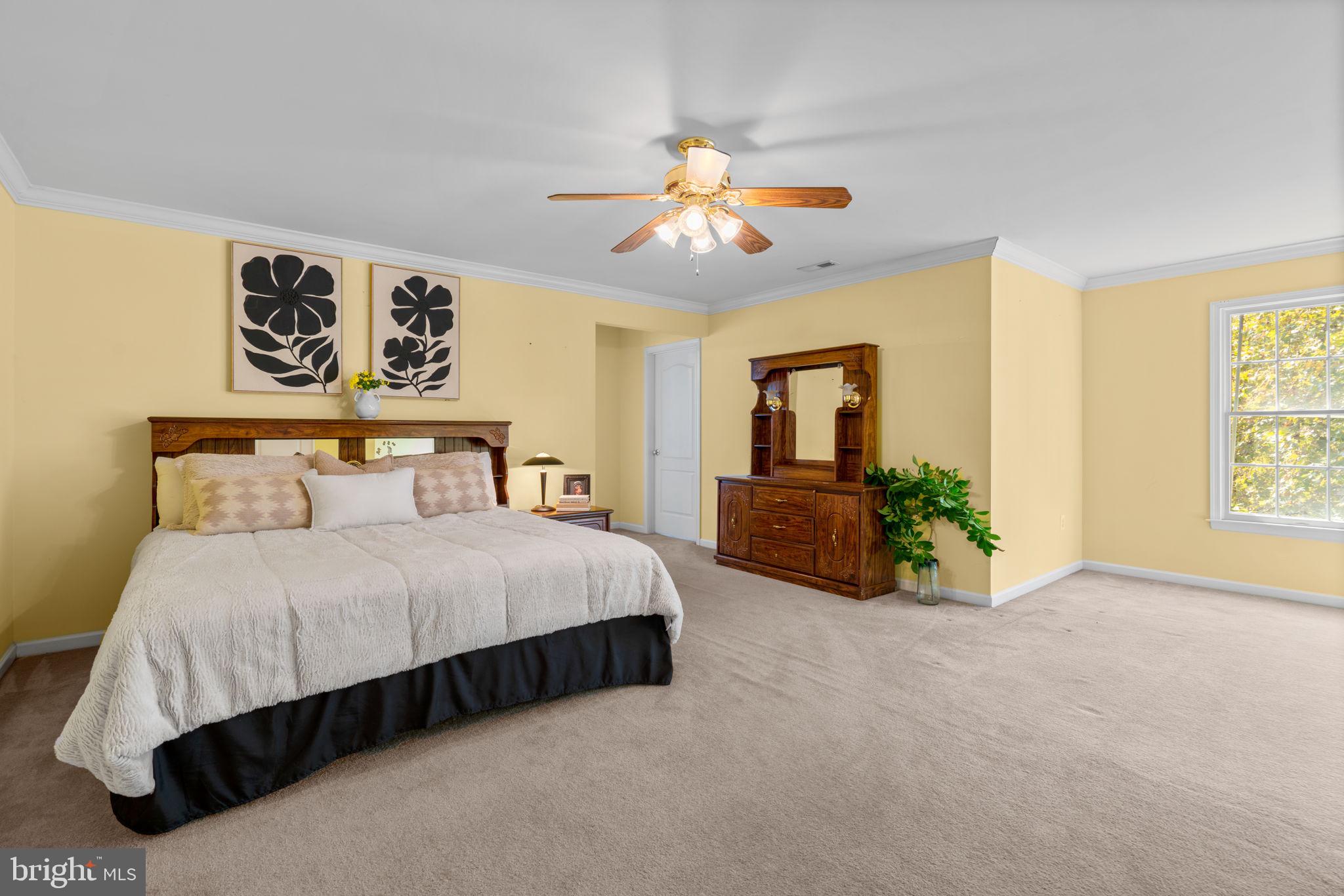 6804 CREEKWOOD COURT