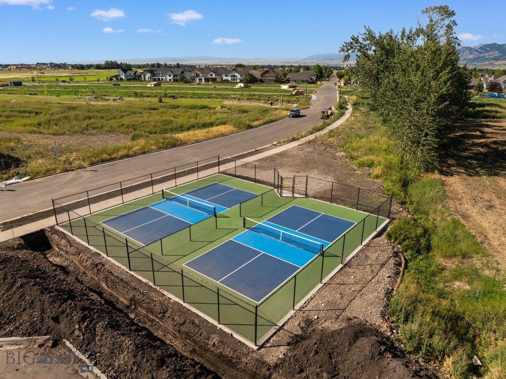 1115 Cambridge Drive