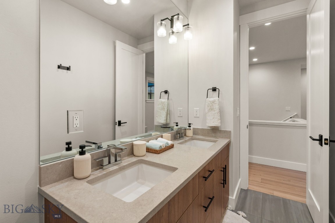 1511 Scotch Pine Lane