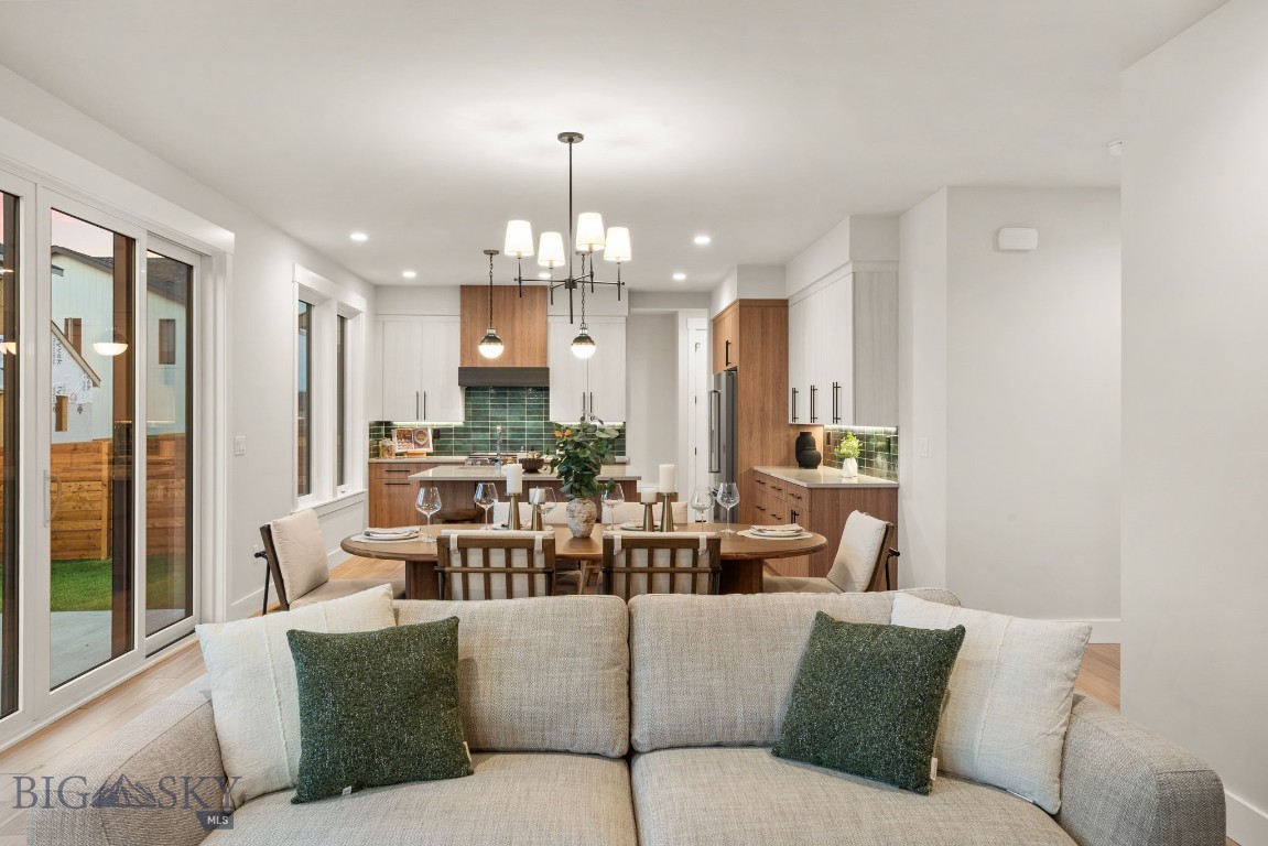 1511 Scotch Pine Lane