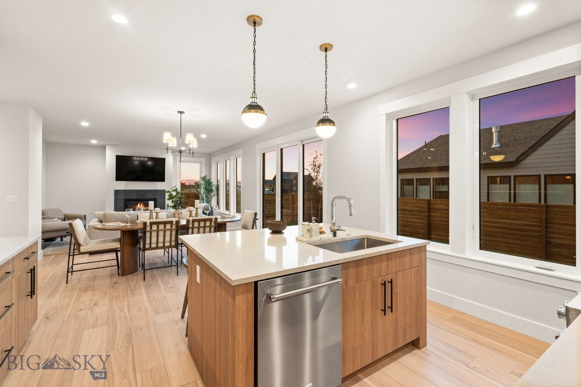 1511 Scotch Pine Lane