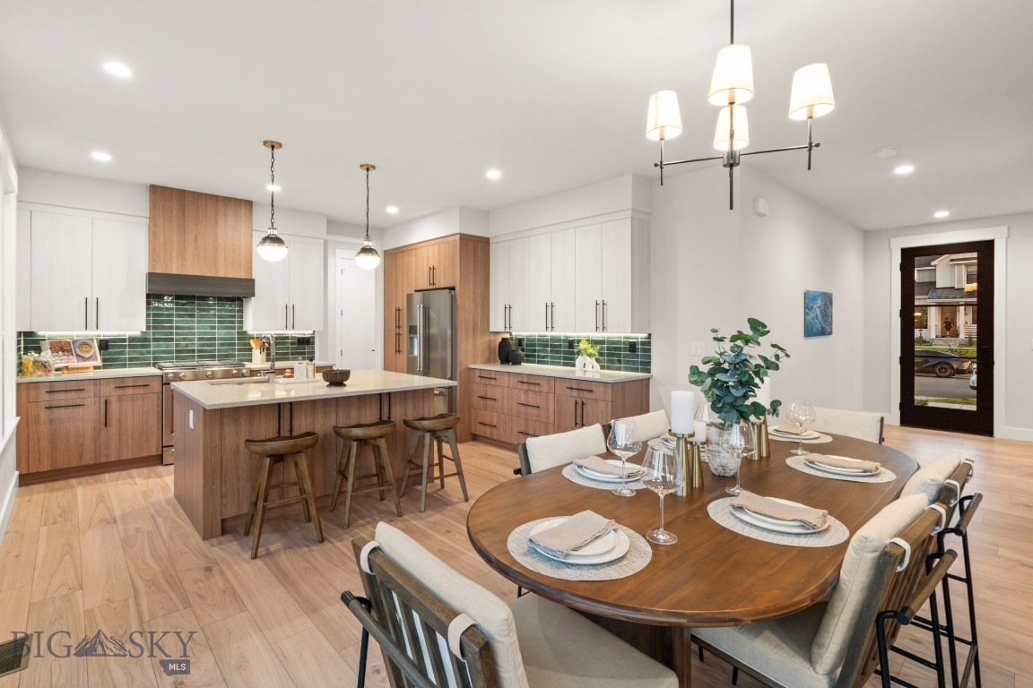 1511 Scotch Pine Lane