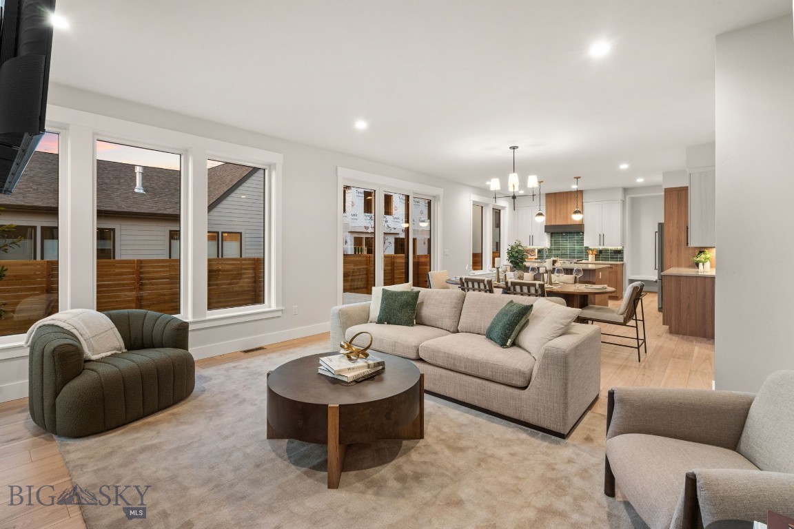 1511 Scotch Pine Lane