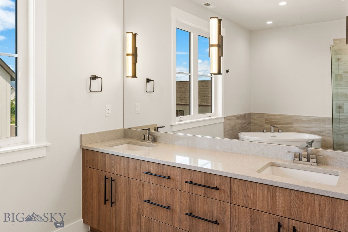 1511 Scotch Pine Lane