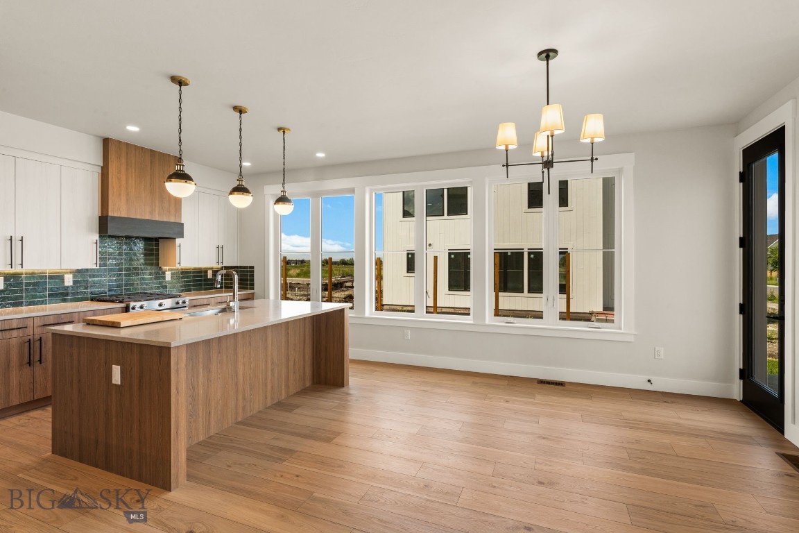 1511 Scotch Pine Lane