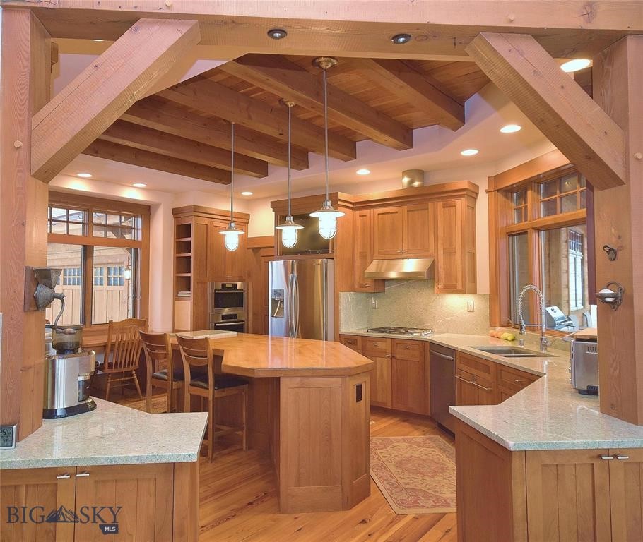 24 Columbine Court