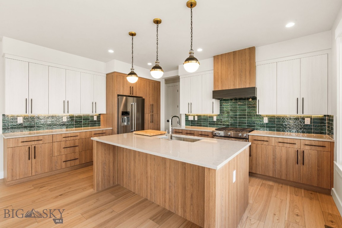 1515 Scotch Pine Lane