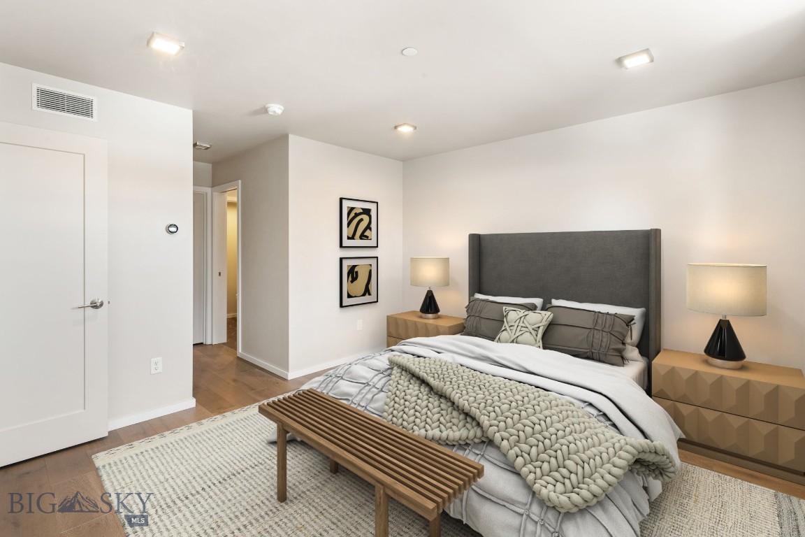 527 E Mendenhall 5