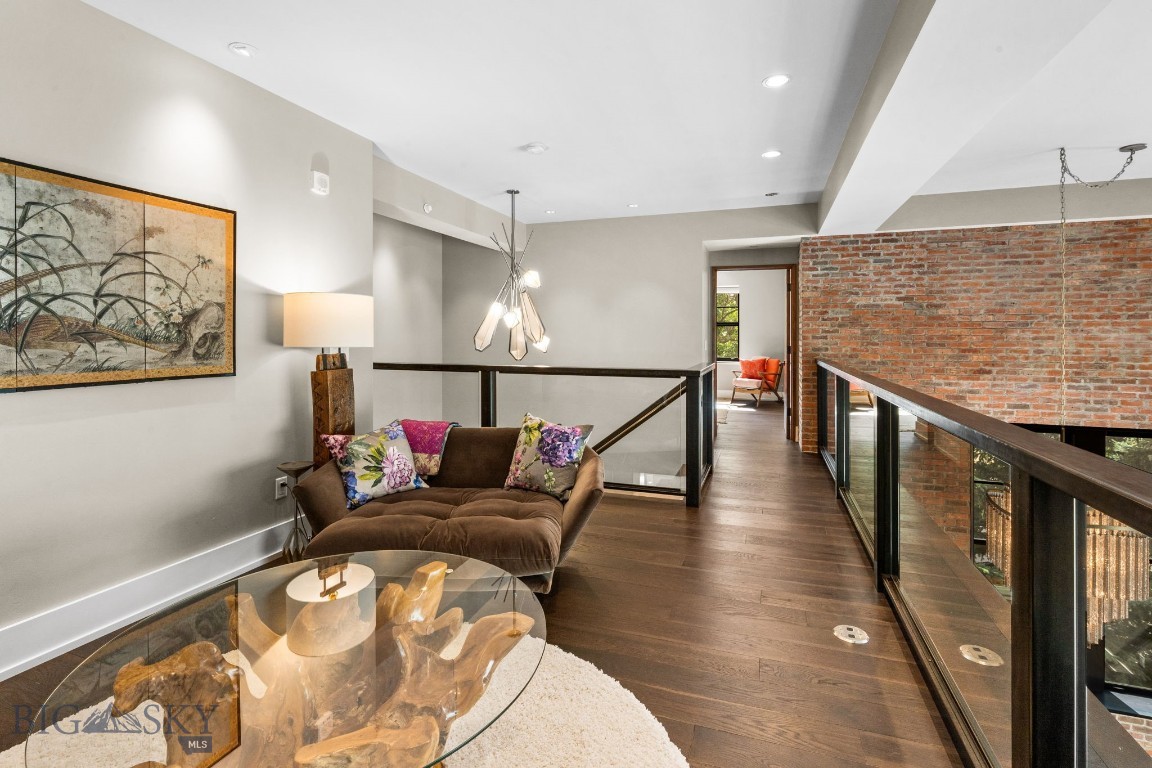300 W Main Street Q