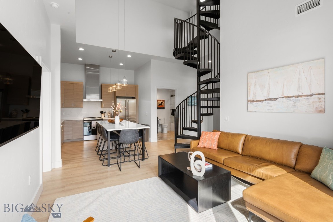 211 Town Center Avenue 3E