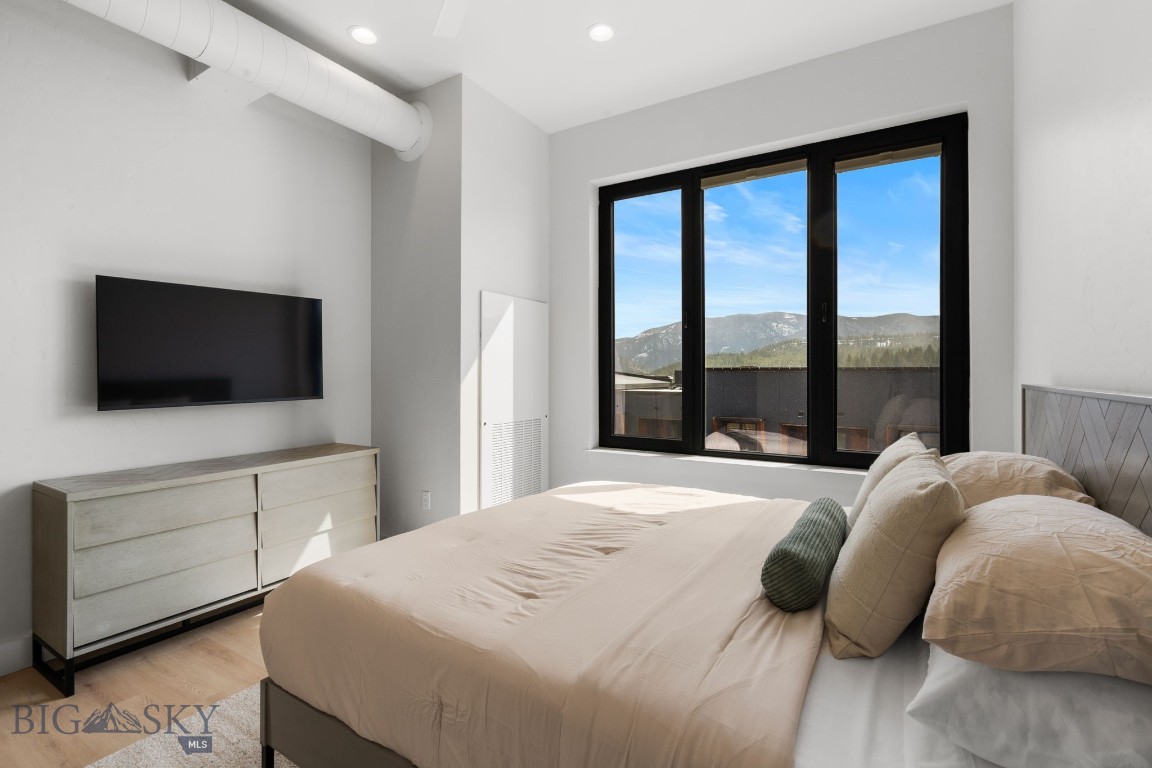 211 Town Center Avenue 3E