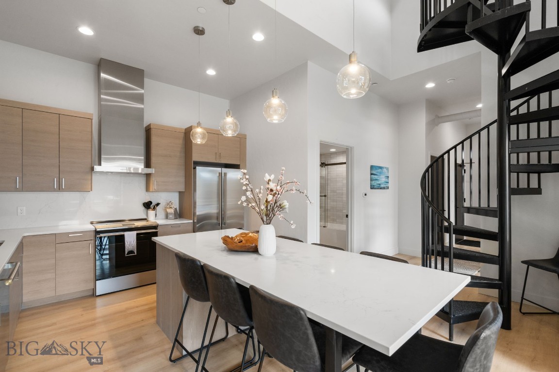 211 Town Center Avenue 3E