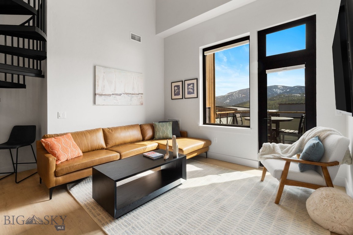 211 Town Center Avenue 3E