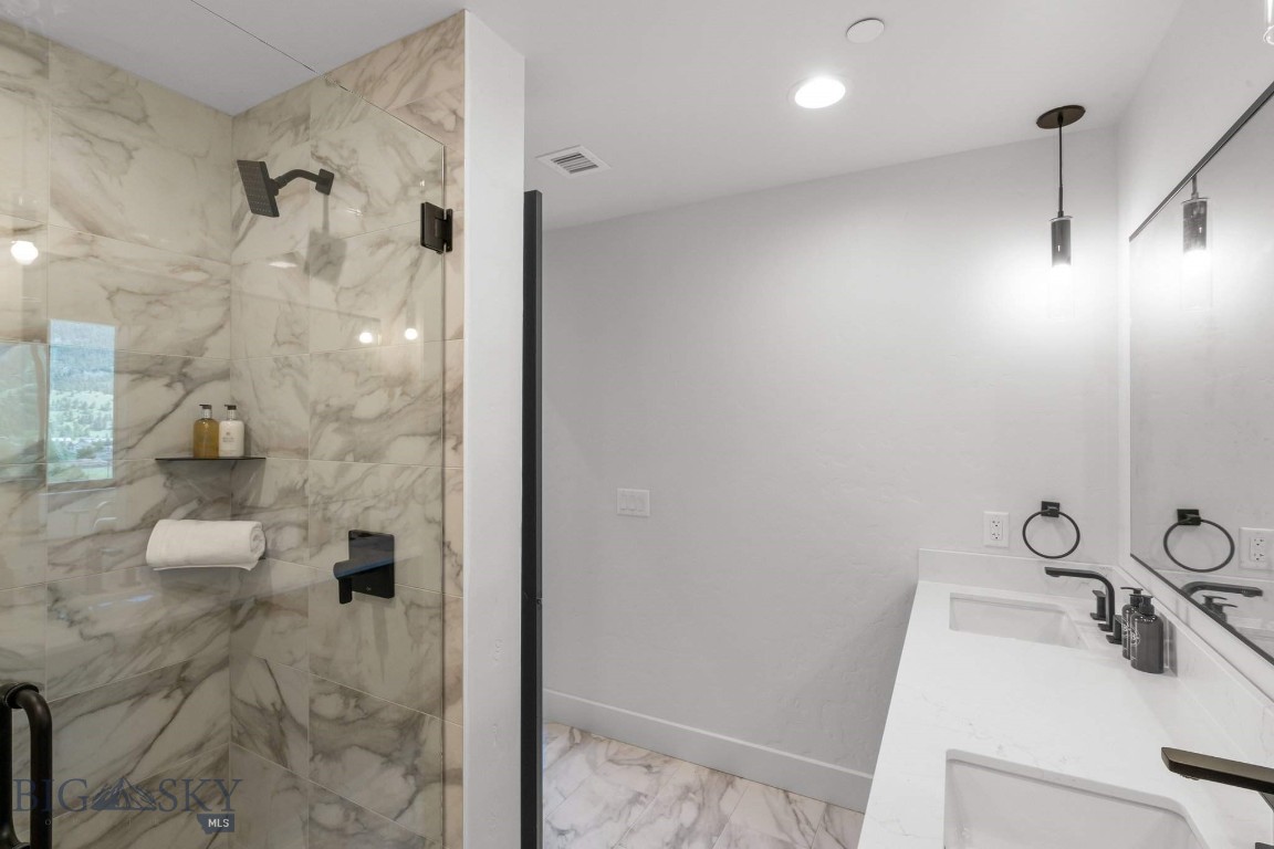 211 Town Center Avenue 3A