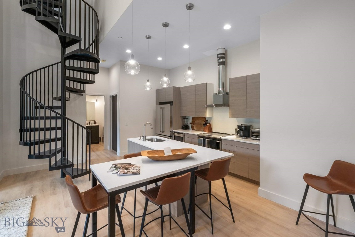 211 Town Center Avenue 3A