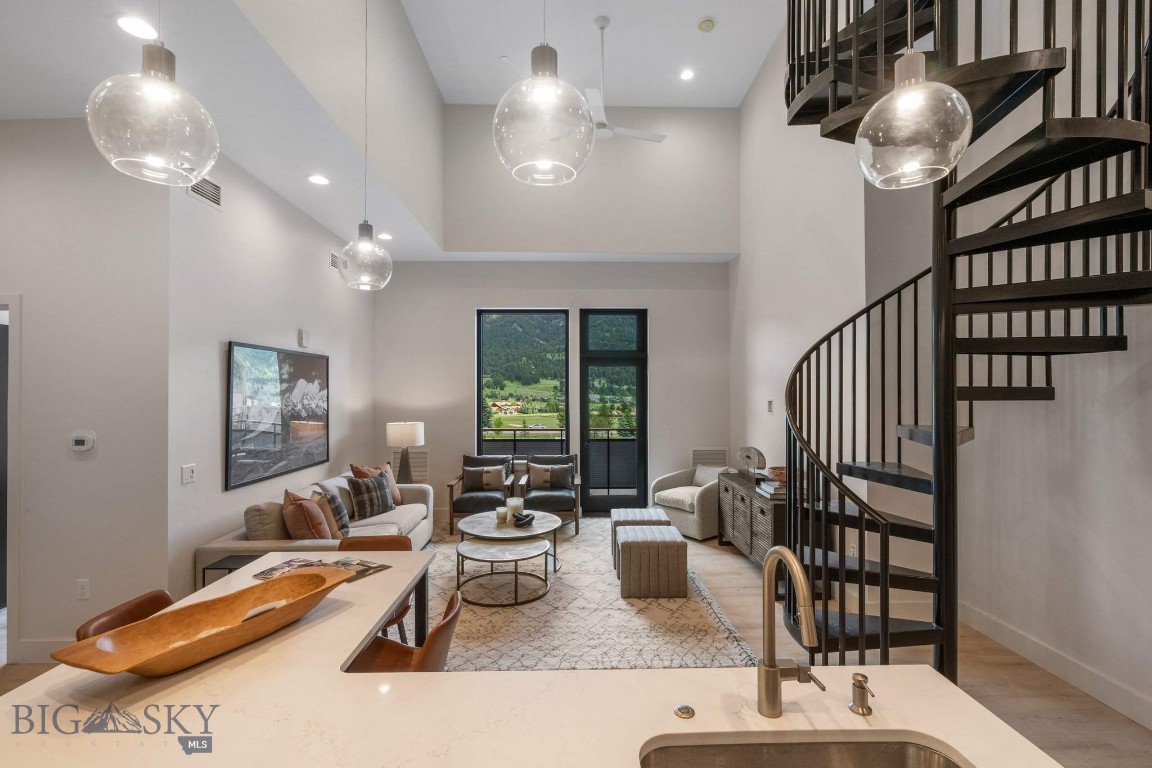 211 Town Center Avenue 3A