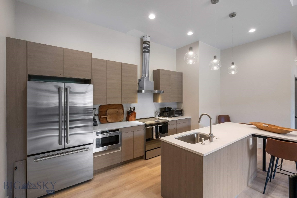 211 Town Center Avenue 3A