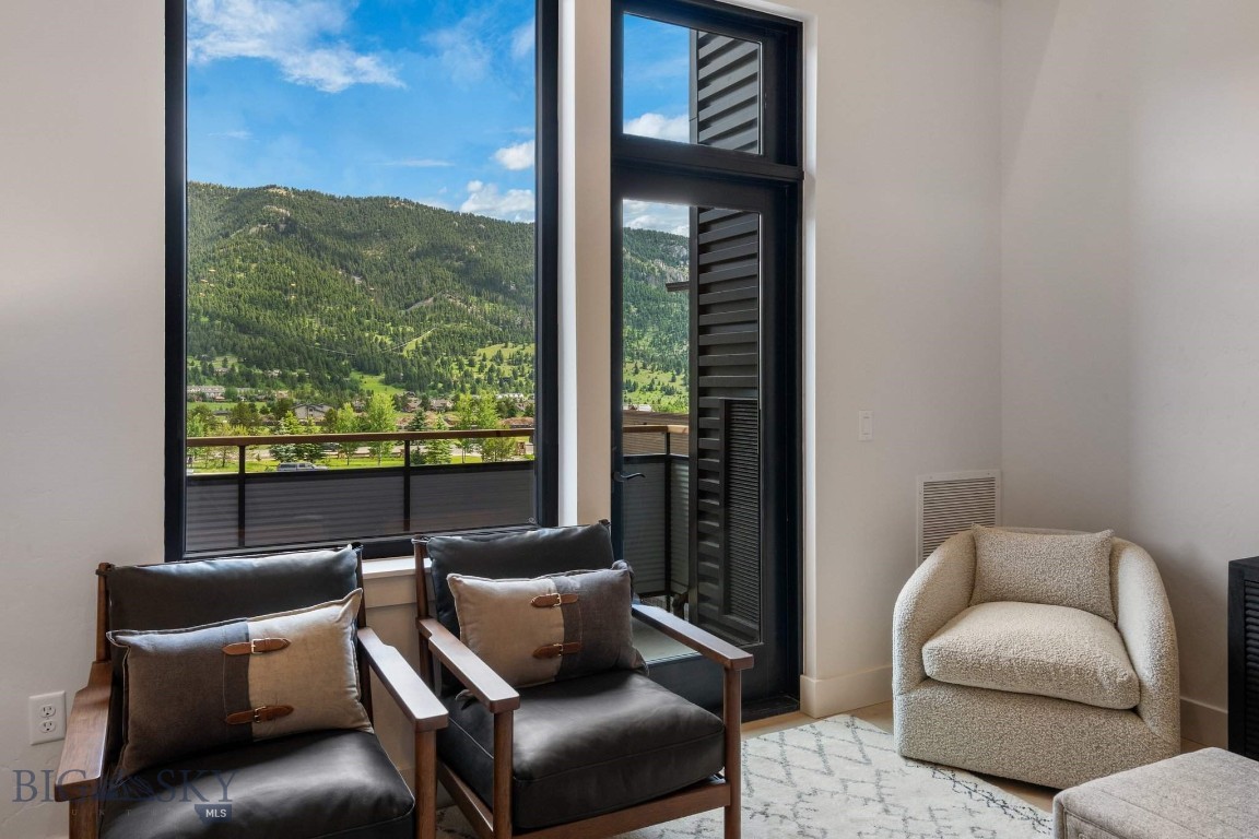 211 Town Center Avenue 3A