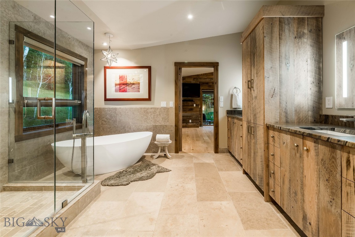 900 Cloud Nine Road