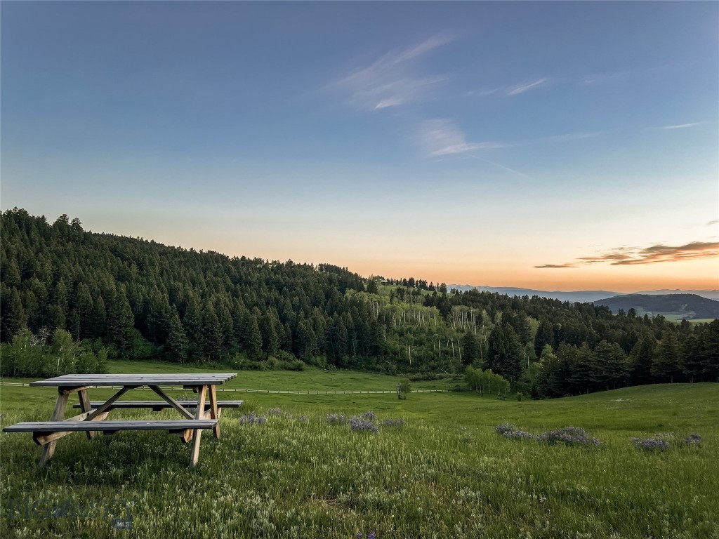 900 Cloud Nine Road