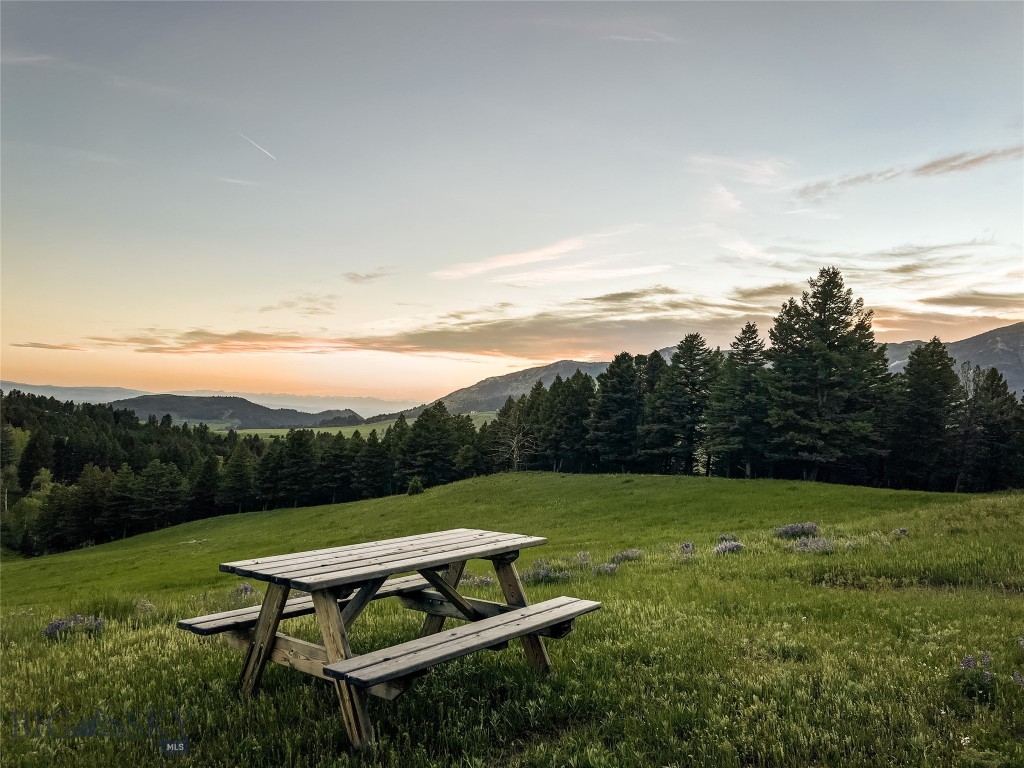 900 Cloud Nine Road