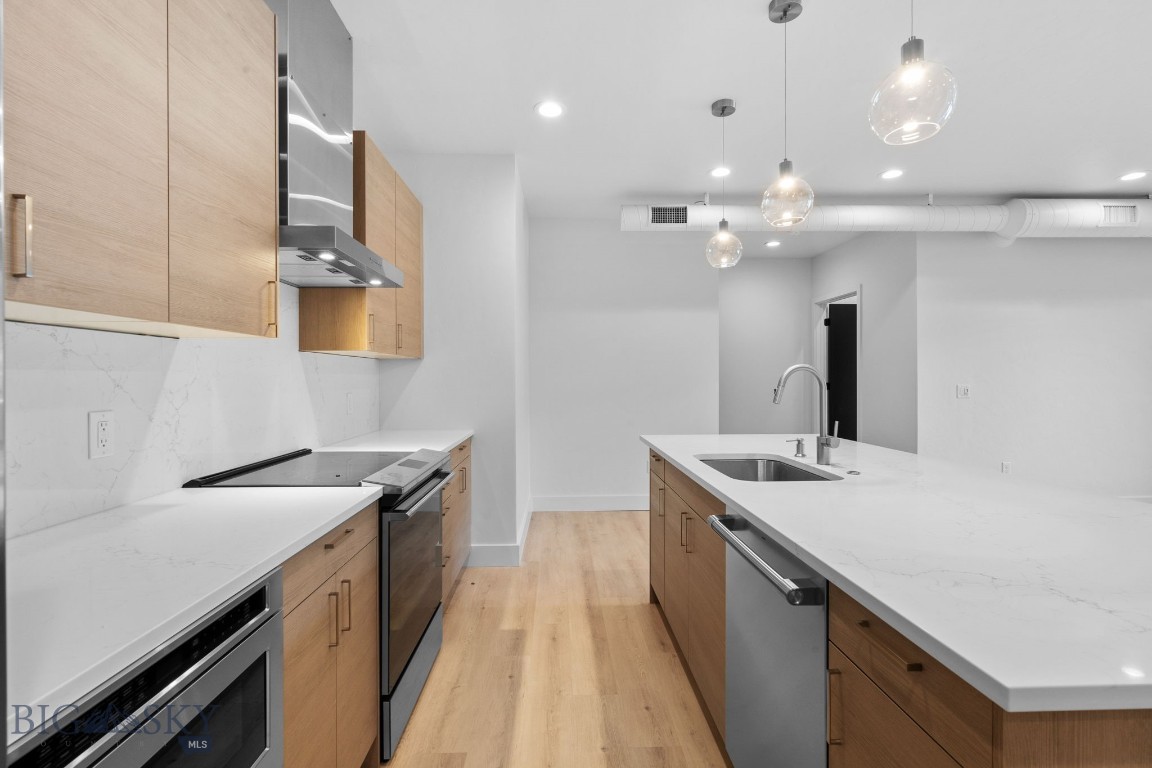 211 Town Center Avenue 2A