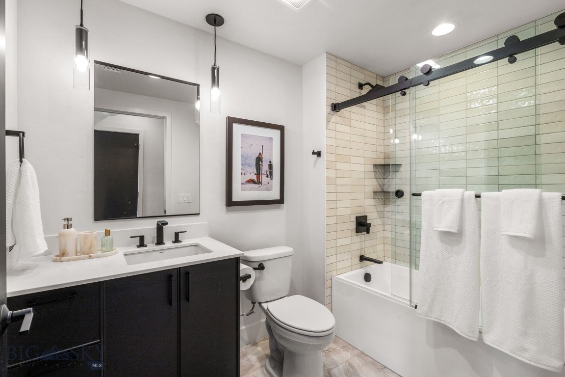 211 Town Center Avenue 2A