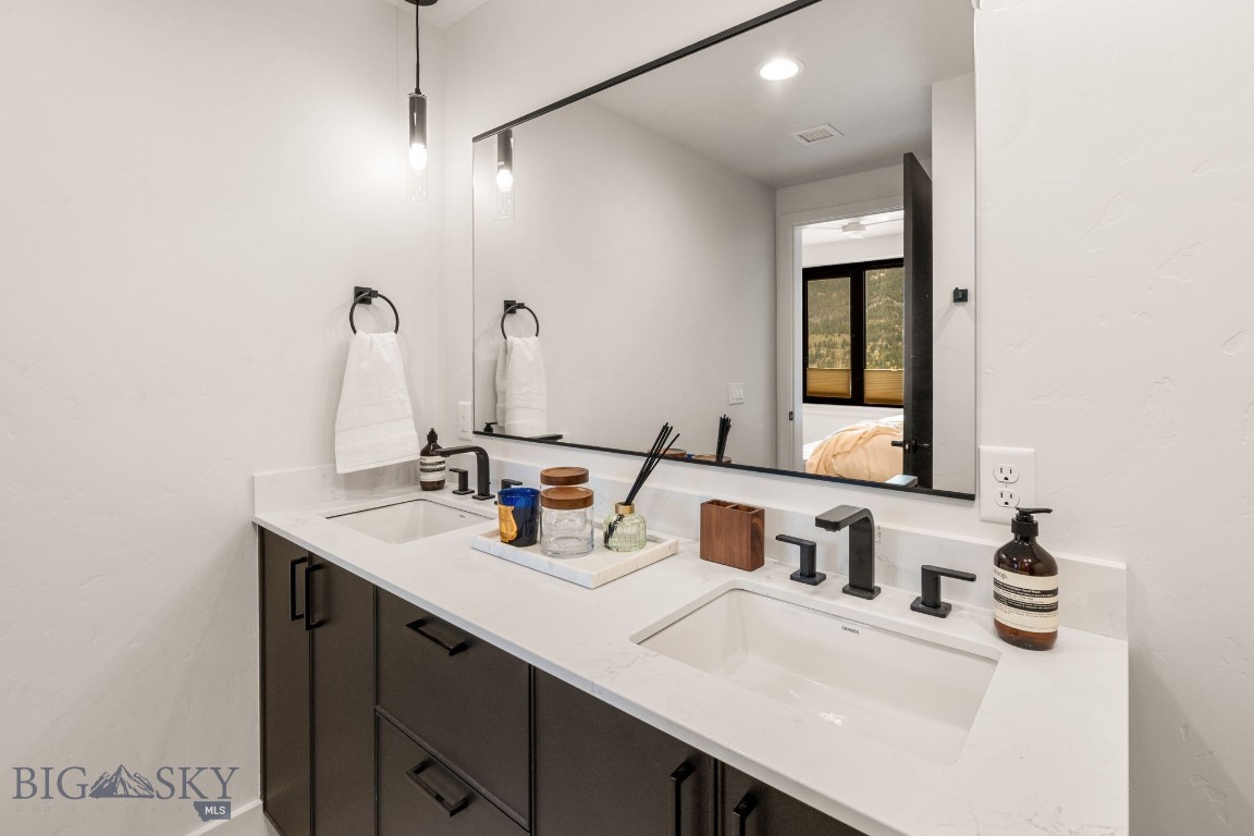 211 Town Center Avenue 2A
