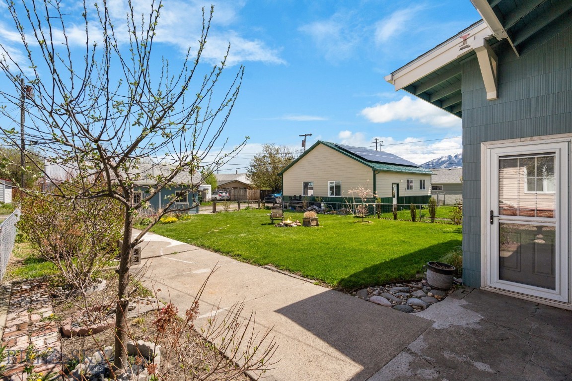 324 N 2nd Street