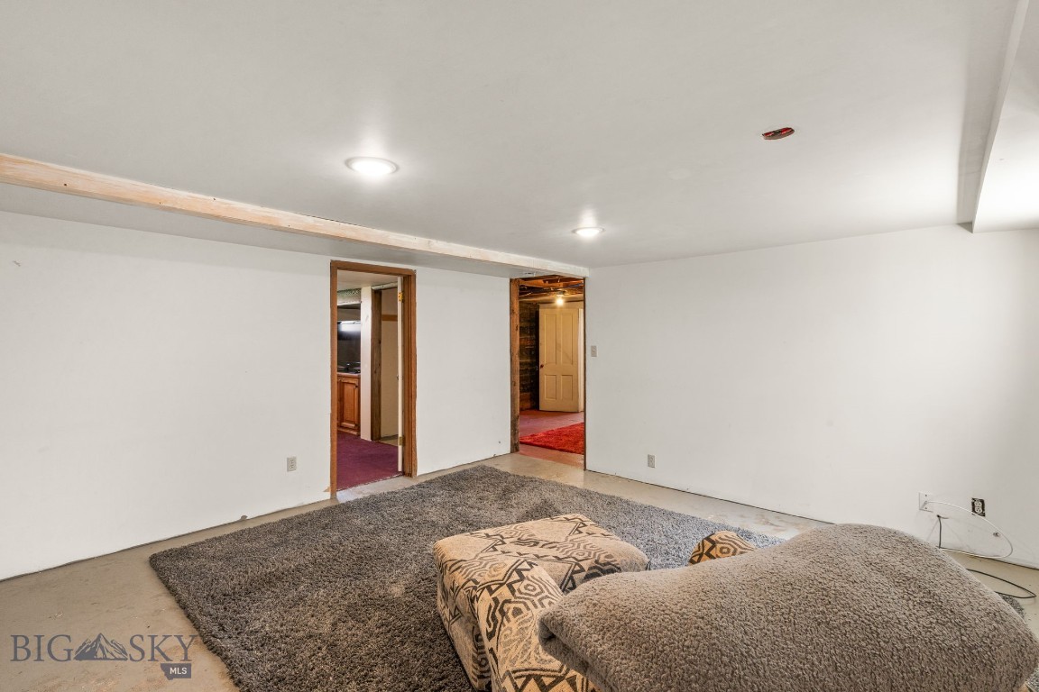324 N 2nd Street