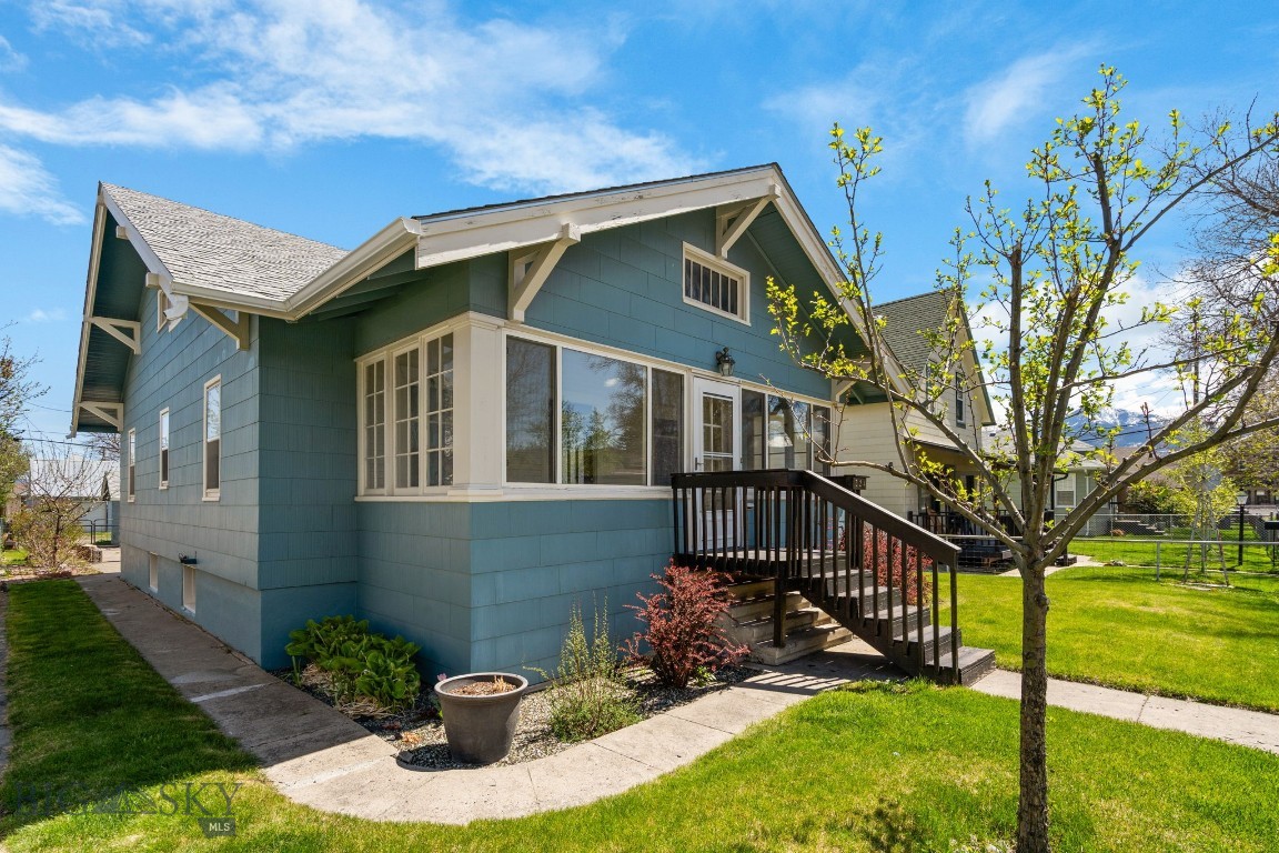 324 N 2nd Street
