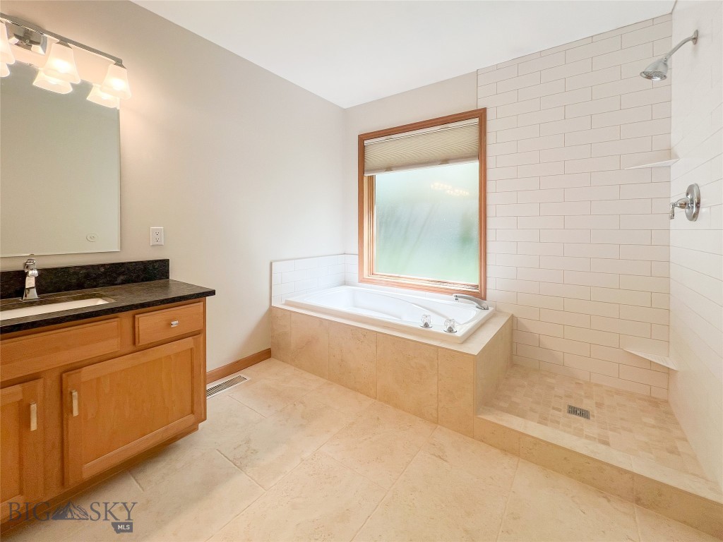 2400 Durston Road 43