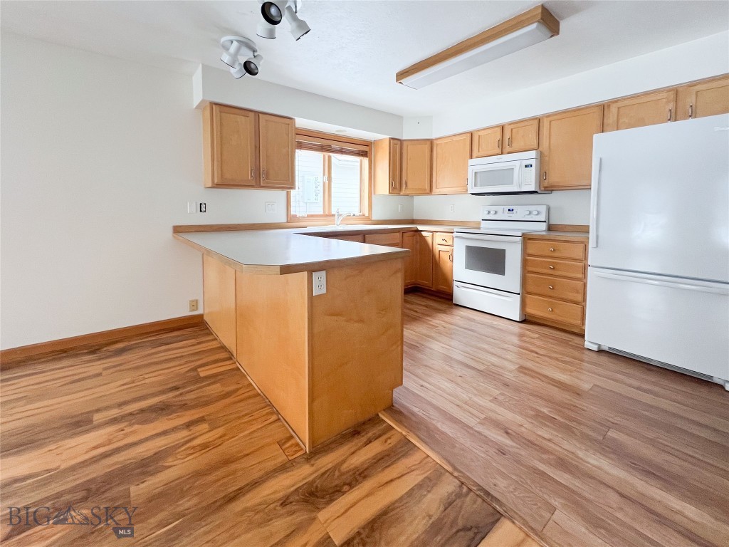 2400 Durston Road 43