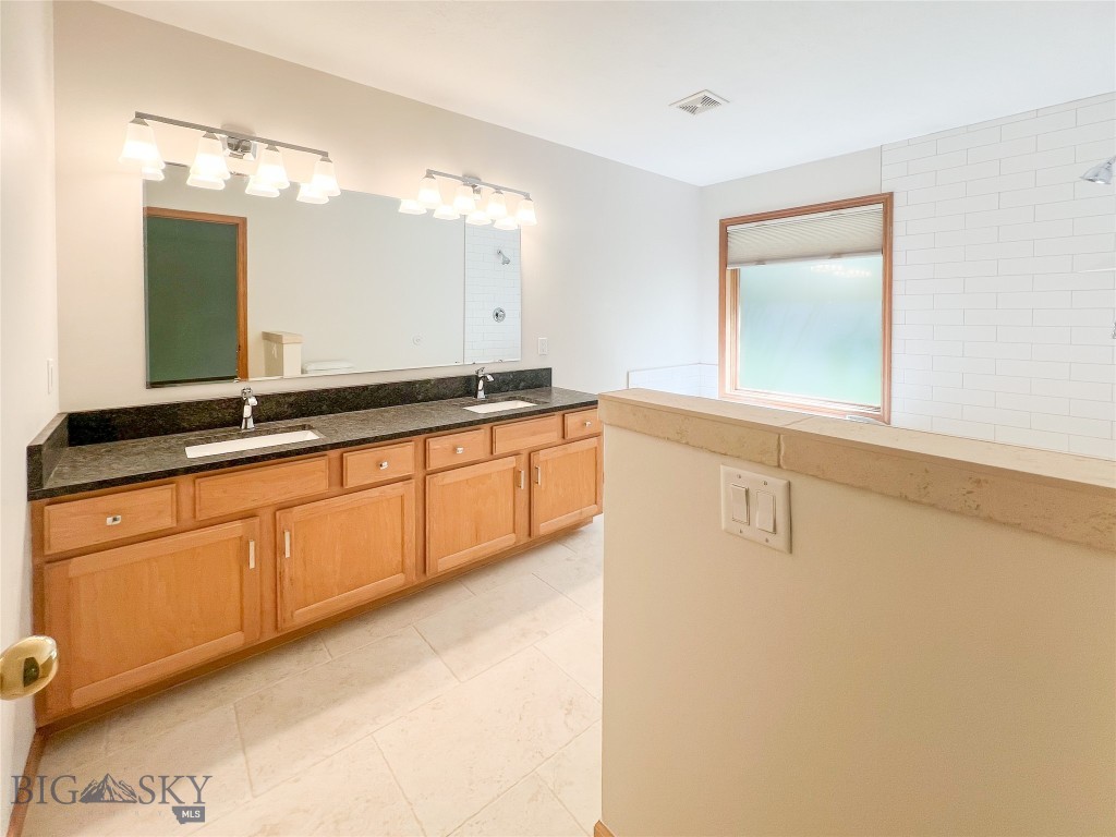 2400 Durston Road 43