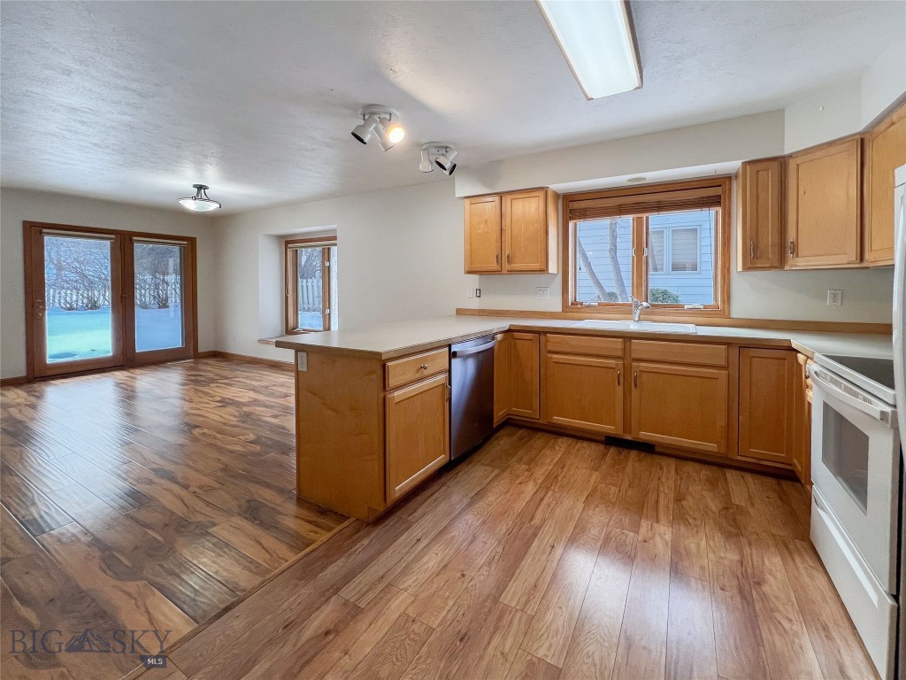 2400 Durston Road 43