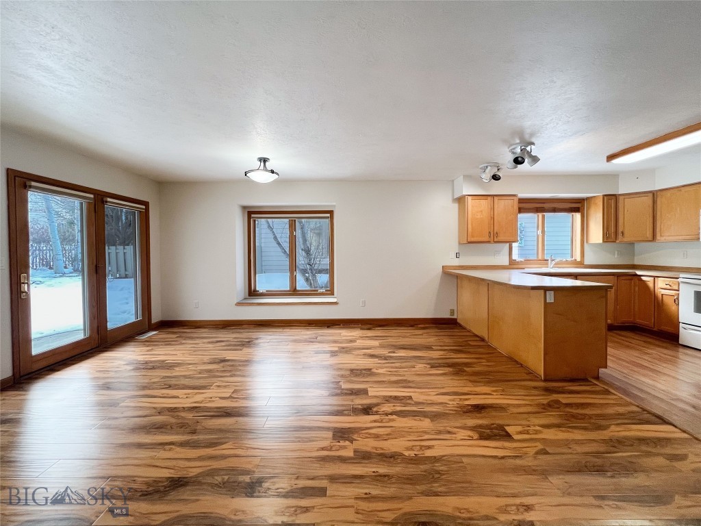 2400 Durston Road 43