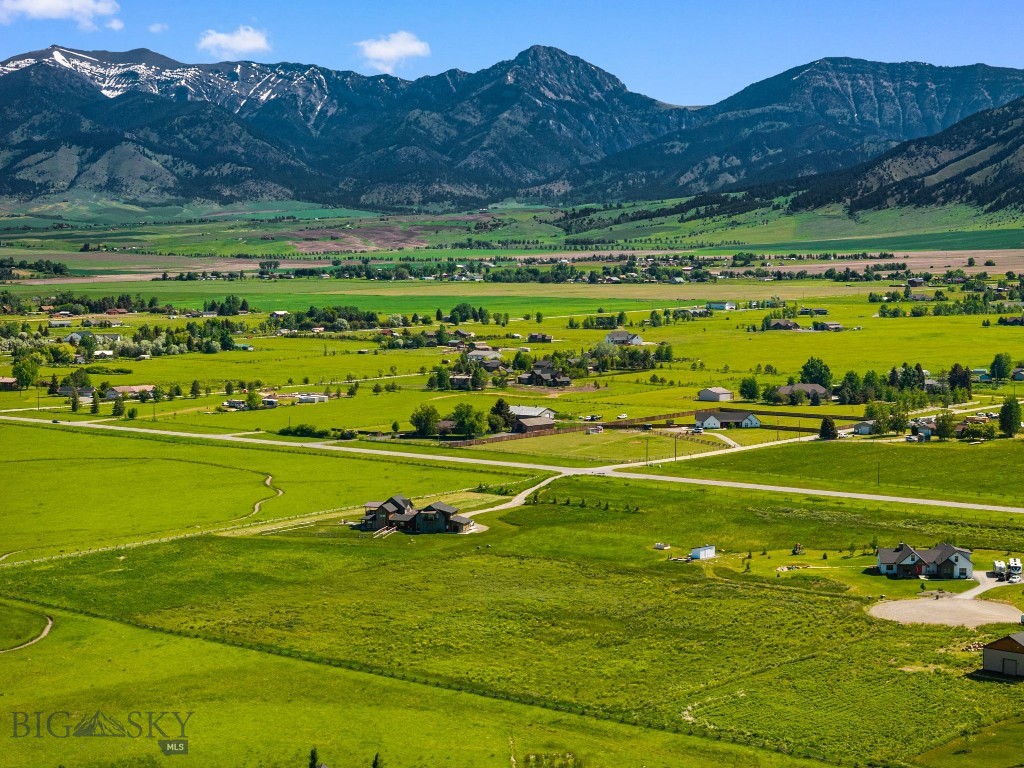 TBD Splendid View Drive