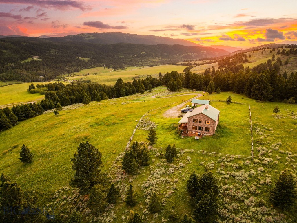 755 Coffee Creek Road
