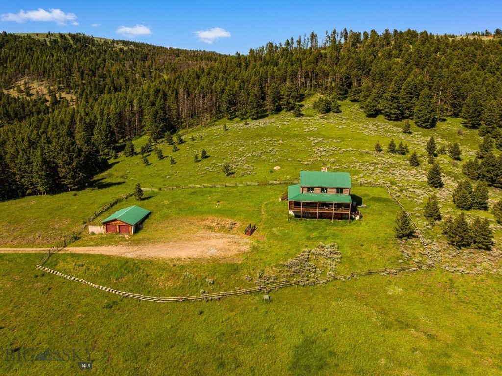 755 Coffee Creek Road